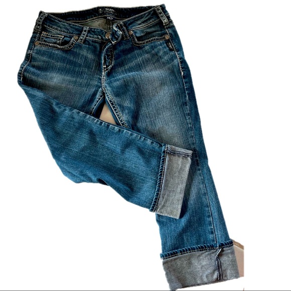 Silver Jeans Denim - Silver Aiko Mid Capri W31/L23. Excellent condition, barely worn.